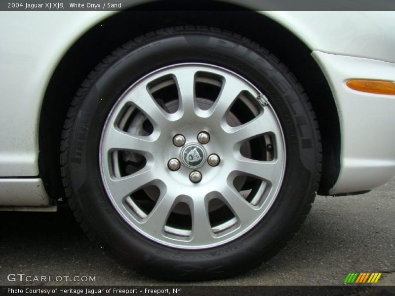 White Onyx / Sand 2004 Jaguar XJ XJ8