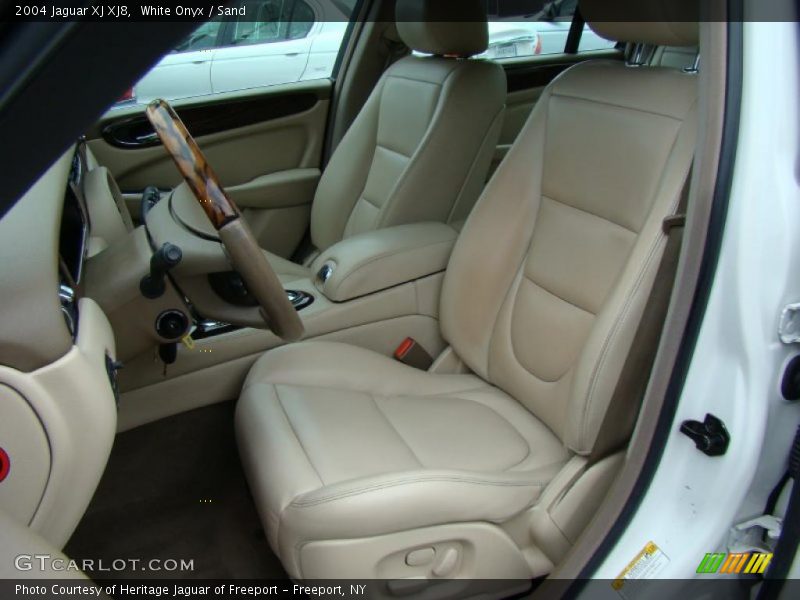 White Onyx / Sand 2004 Jaguar XJ XJ8