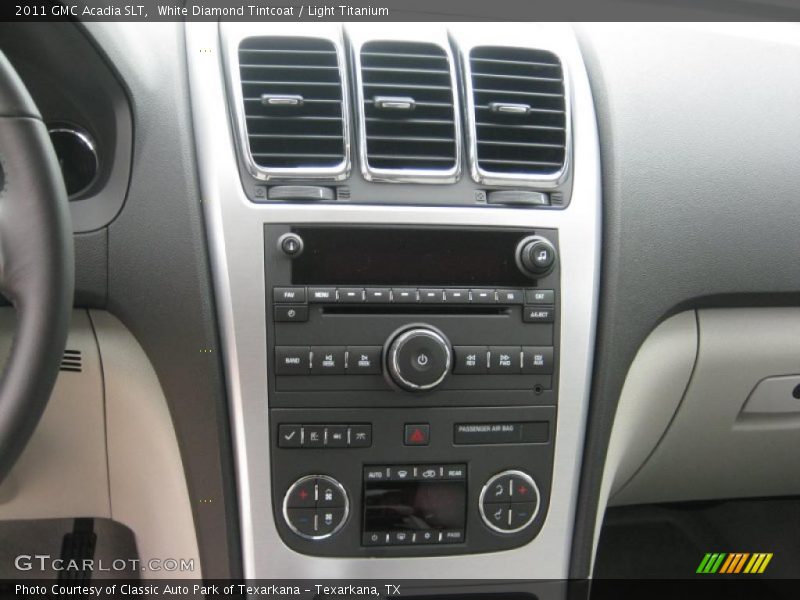 White Diamond Tintcoat / Light Titanium 2011 GMC Acadia SLT