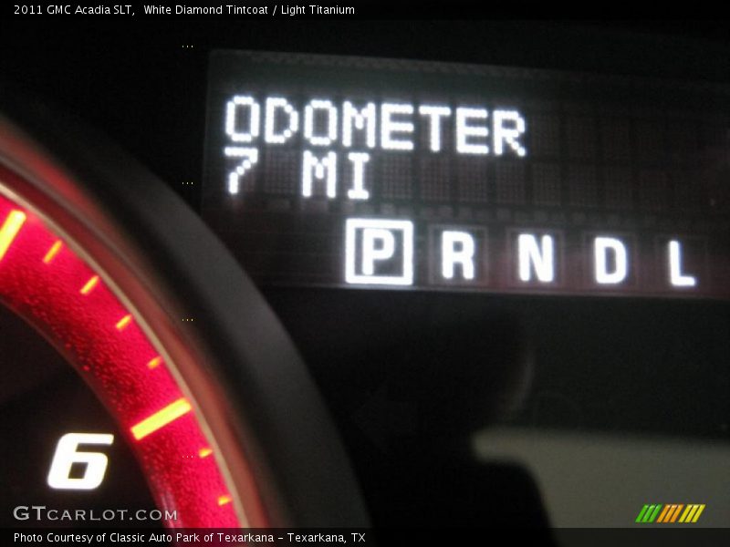 White Diamond Tintcoat / Light Titanium 2011 GMC Acadia SLT