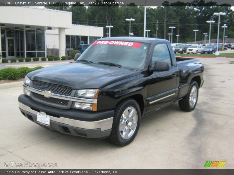 Black / Dark Charcoal 2005 Chevrolet Silverado 1500 LS Regular Cab
