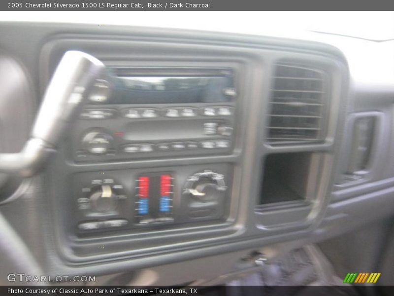 Black / Dark Charcoal 2005 Chevrolet Silverado 1500 LS Regular Cab