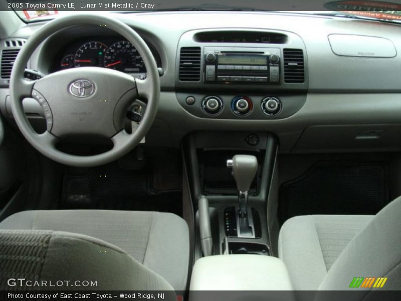 Lunar Mist Metallic / Gray 2005 Toyota Camry LE