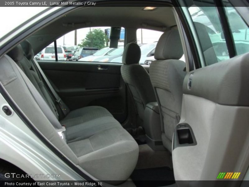 Lunar Mist Metallic / Gray 2005 Toyota Camry LE