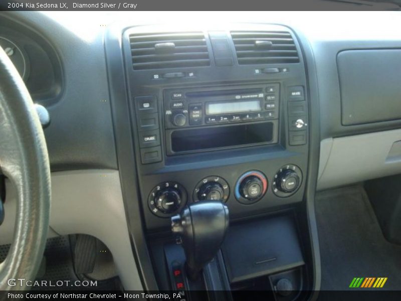 Diamond Silver / Gray 2004 Kia Sedona LX