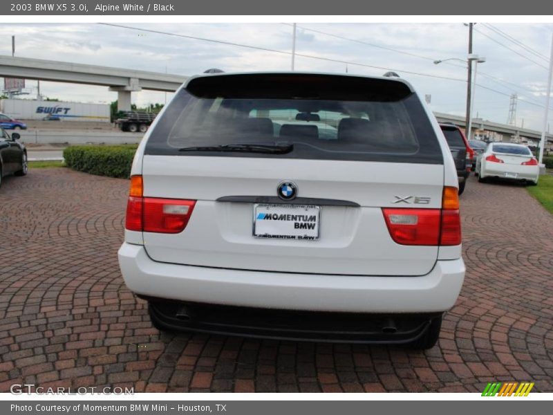 Alpine White / Black 2003 BMW X5 3.0i