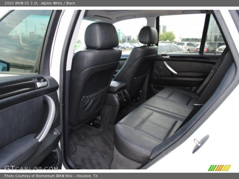 Alpine White / Black 2003 BMW X5 3.0i