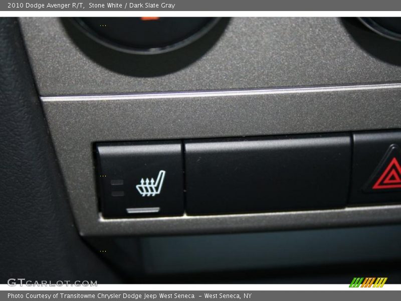 Stone White / Dark Slate Gray 2010 Dodge Avenger R/T