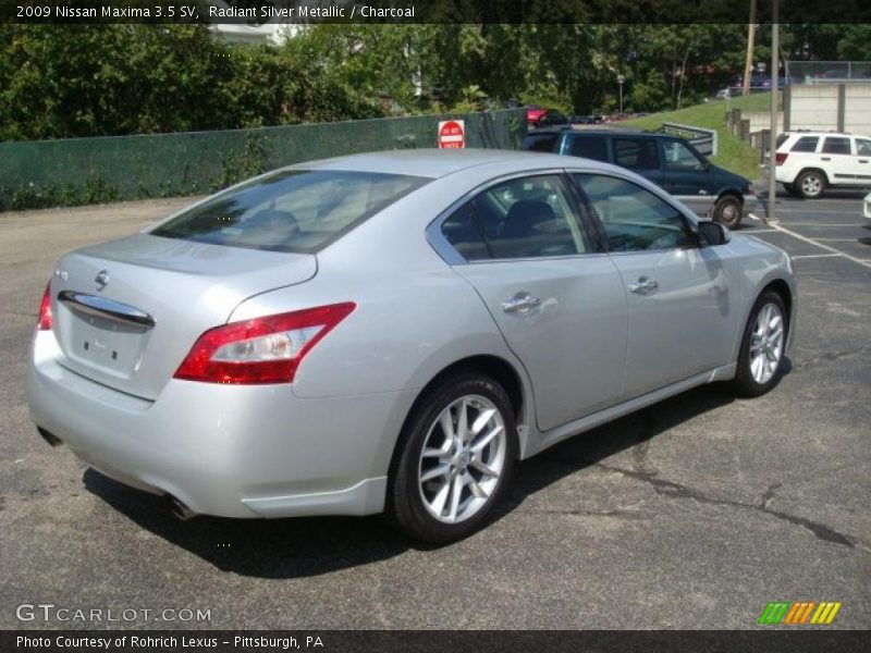 Radiant Silver Metallic / Charcoal 2009 Nissan Maxima 3.5 SV