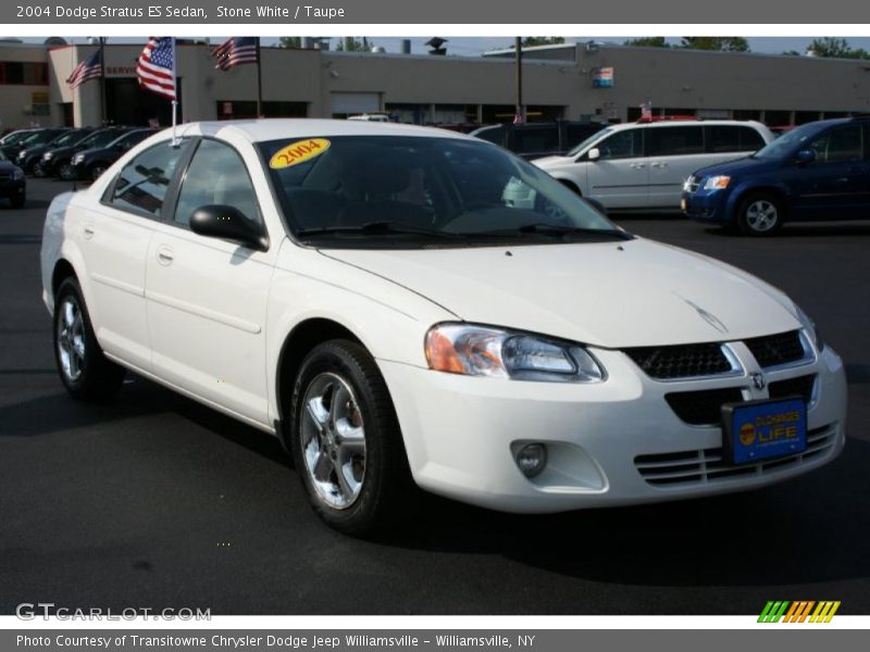 Stone White / Taupe 2004 Dodge Stratus ES Sedan