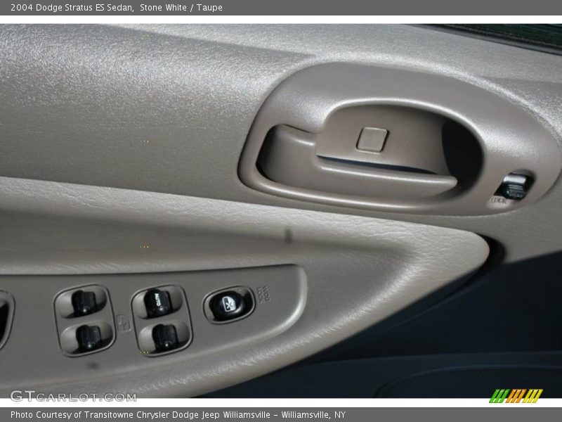 Stone White / Taupe 2004 Dodge Stratus ES Sedan