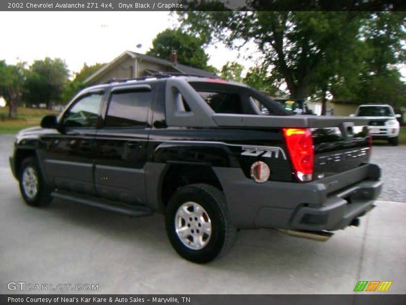Onyx Black / Graphite 2002 Chevrolet Avalanche Z71 4x4