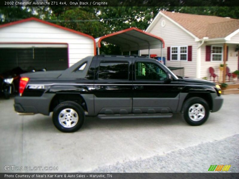 Onyx Black / Graphite 2002 Chevrolet Avalanche Z71 4x4