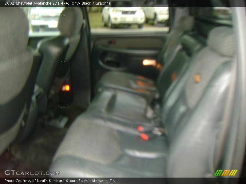 Onyx Black / Graphite 2002 Chevrolet Avalanche Z71 4x4