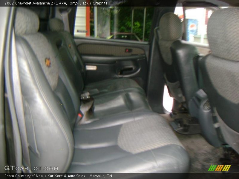 Onyx Black / Graphite 2002 Chevrolet Avalanche Z71 4x4