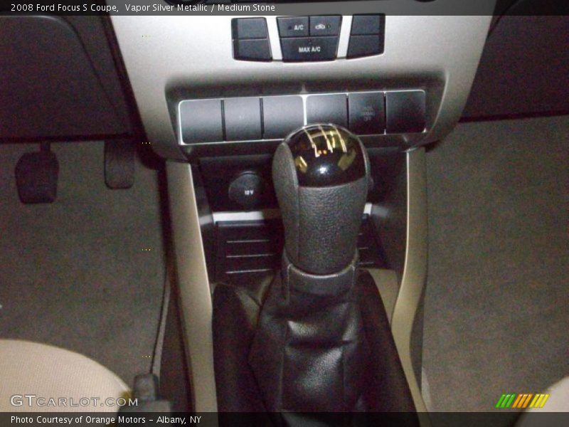 Vapor Silver Metallic / Medium Stone 2008 Ford Focus S Coupe