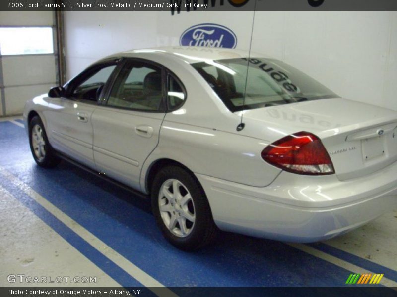 Silver Frost Metallic / Medium/Dark Flint Grey 2006 Ford Taurus SEL