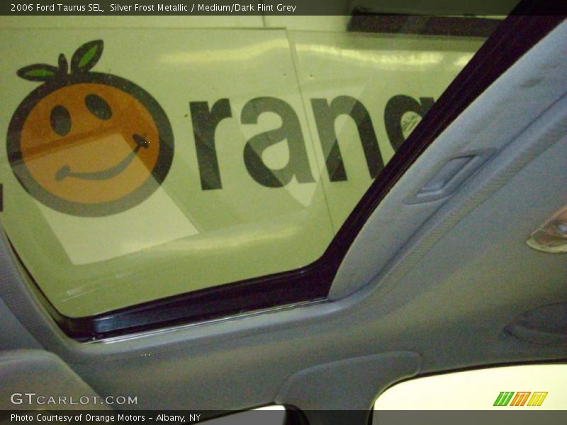 Silver Frost Metallic / Medium/Dark Flint Grey 2006 Ford Taurus SEL