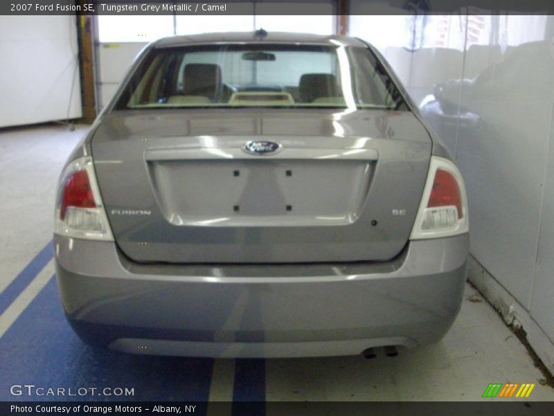 Tungsten Grey Metallic / Camel 2007 Ford Fusion SE