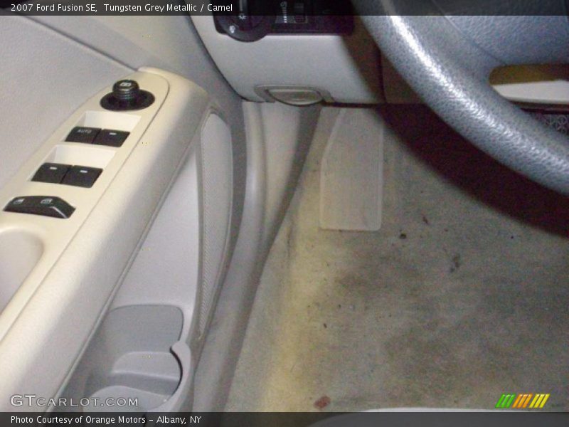 Tungsten Grey Metallic / Camel 2007 Ford Fusion SE