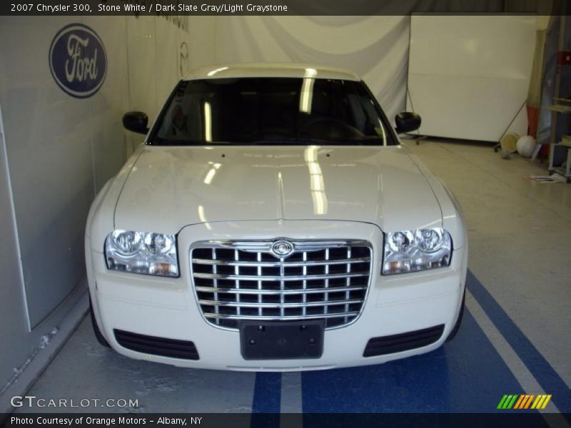 Stone White / Dark Slate Gray/Light Graystone 2007 Chrysler 300