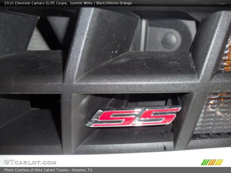 Summit White / Black/Inferno Orange 2010 Chevrolet Camaro SS/RS Coupe