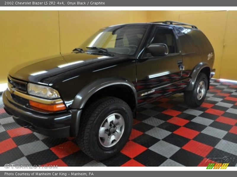 Onyx Black / Graphite 2002 Chevrolet Blazer LS ZR2 4x4