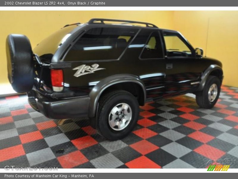 Onyx Black / Graphite 2002 Chevrolet Blazer LS ZR2 4x4