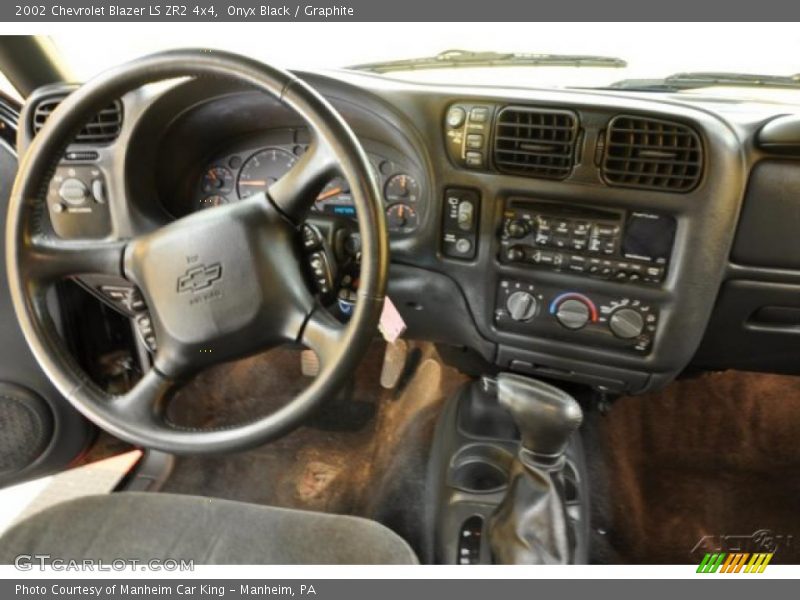 Onyx Black / Graphite 2002 Chevrolet Blazer LS ZR2 4x4