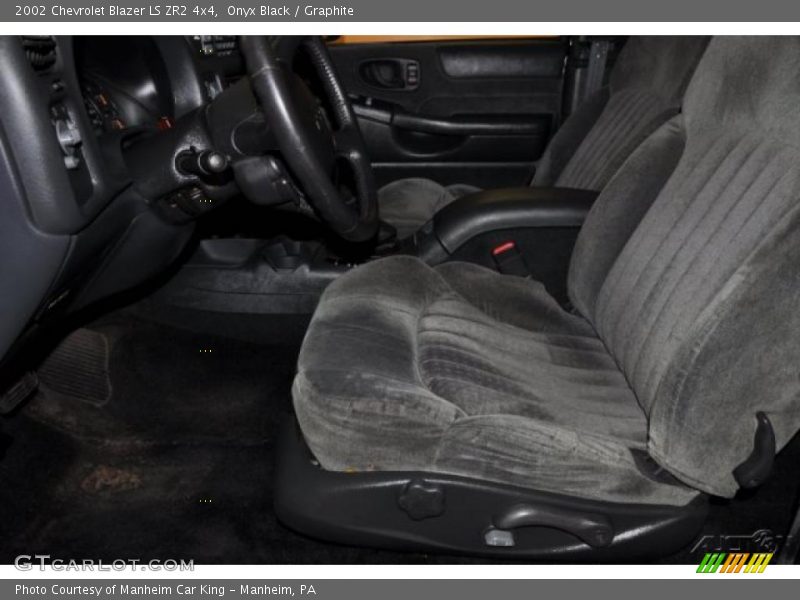 Onyx Black / Graphite 2002 Chevrolet Blazer LS ZR2 4x4