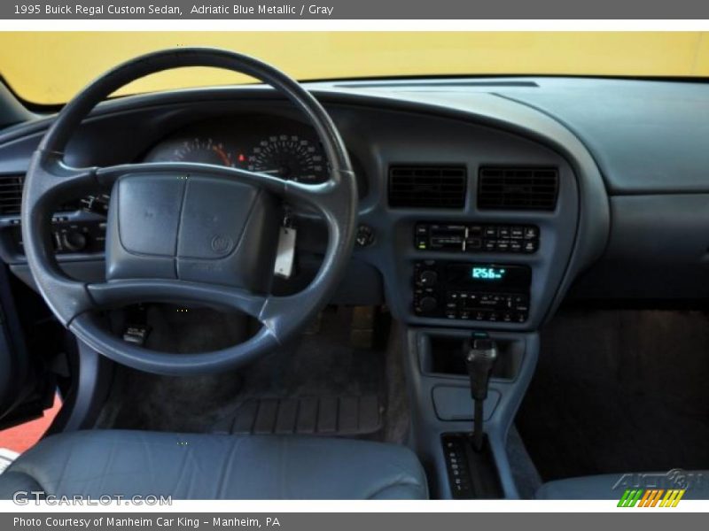 Adriatic Blue Metallic / Gray 1995 Buick Regal Custom Sedan