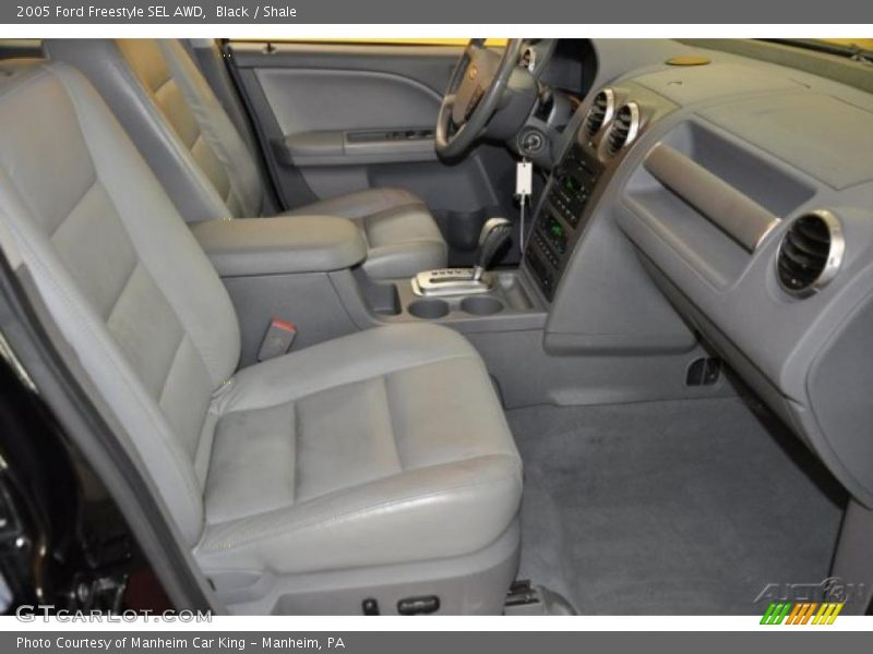 Black / Shale 2005 Ford Freestyle SEL AWD
