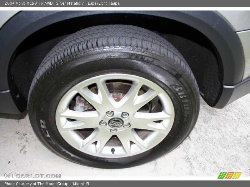 Silver Metallic / Taupe/Light Taupe 2004 Volvo XC90 T6 AWD
