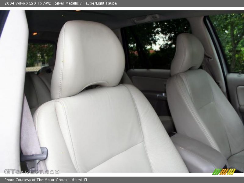 Silver Metallic / Taupe/Light Taupe 2004 Volvo XC90 T6 AWD