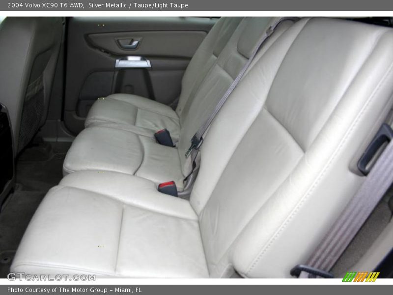 Silver Metallic / Taupe/Light Taupe 2004 Volvo XC90 T6 AWD