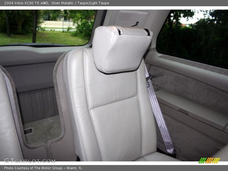 Silver Metallic / Taupe/Light Taupe 2004 Volvo XC90 T6 AWD