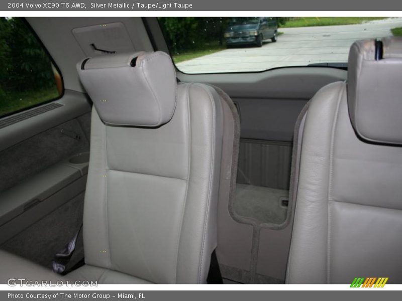 Silver Metallic / Taupe/Light Taupe 2004 Volvo XC90 T6 AWD