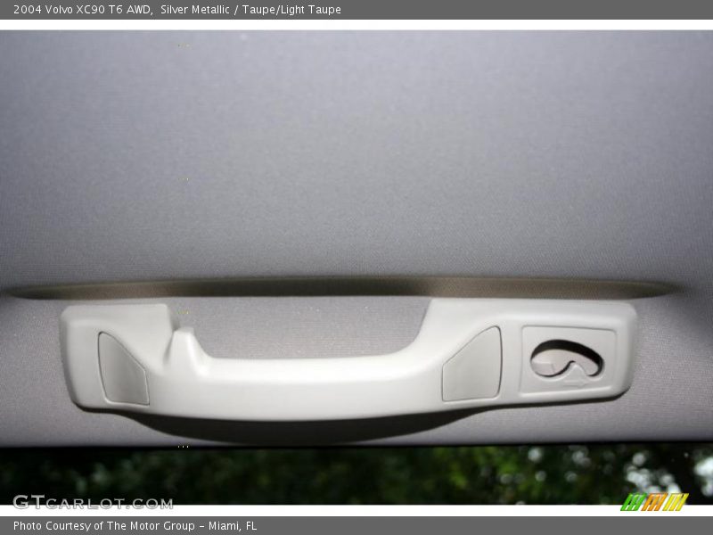 Silver Metallic / Taupe/Light Taupe 2004 Volvo XC90 T6 AWD