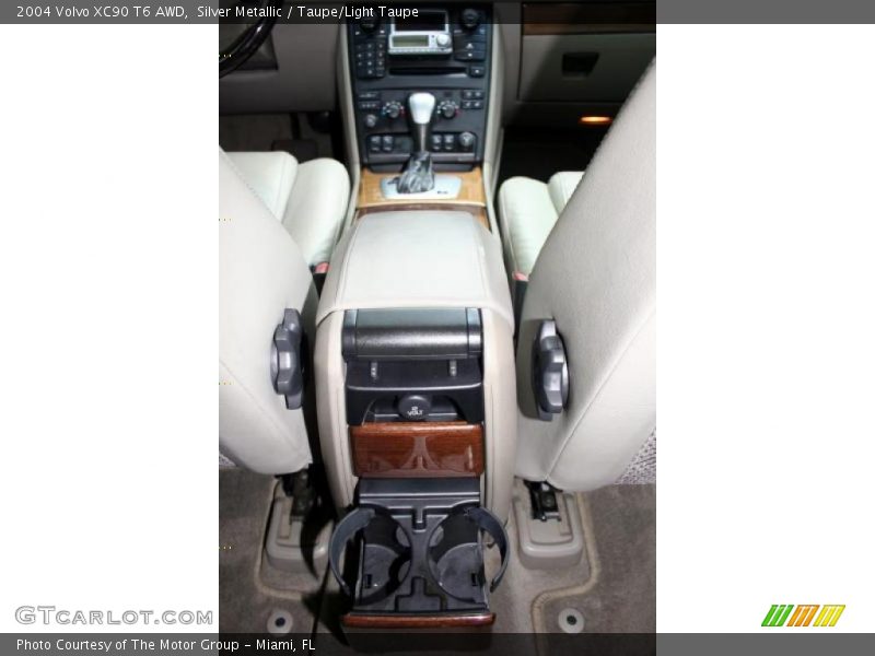 Silver Metallic / Taupe/Light Taupe 2004 Volvo XC90 T6 AWD