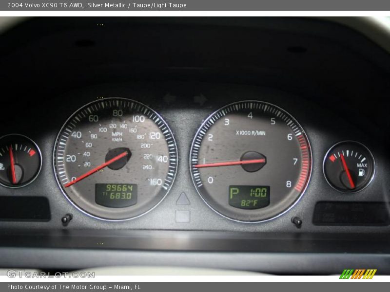 Silver Metallic / Taupe/Light Taupe 2004 Volvo XC90 T6 AWD