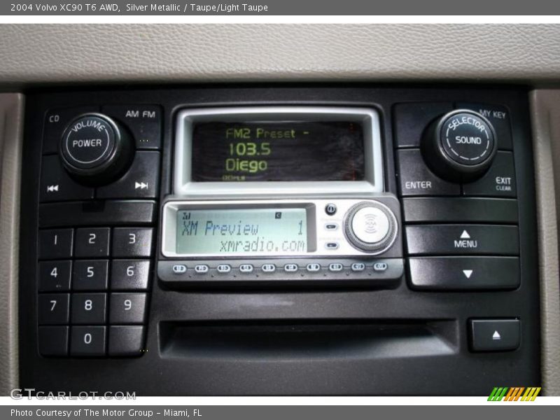 Silver Metallic / Taupe/Light Taupe 2004 Volvo XC90 T6 AWD