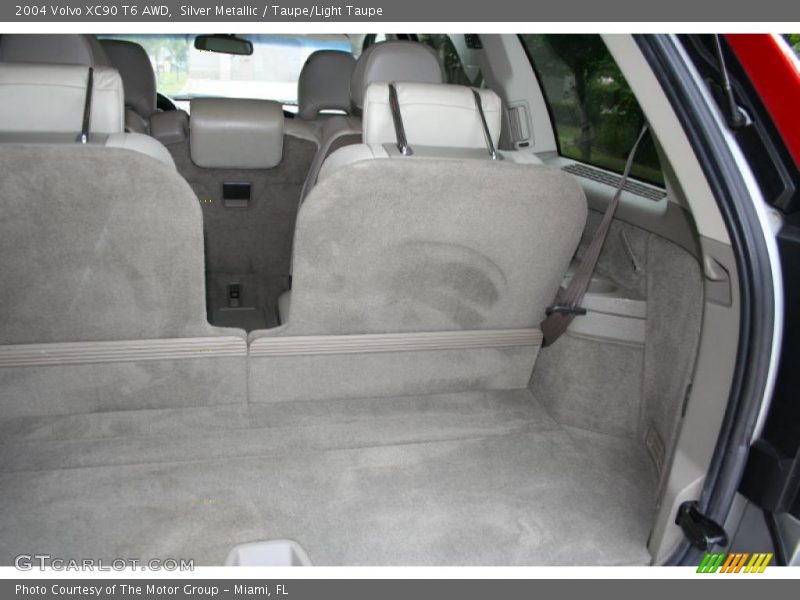 Silver Metallic / Taupe/Light Taupe 2004 Volvo XC90 T6 AWD
