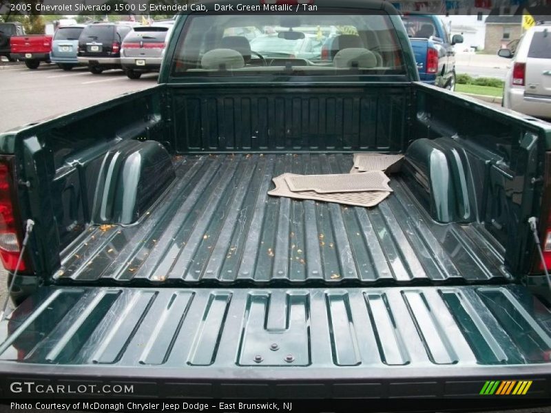 Dark Green Metallic / Tan 2005 Chevrolet Silverado 1500 LS Extended Cab