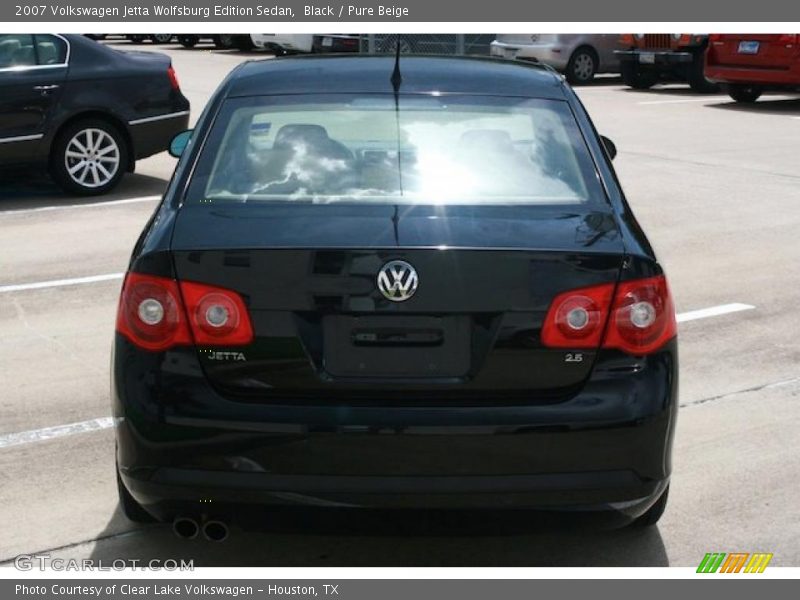 Black / Pure Beige 2007 Volkswagen Jetta Wolfsburg Edition Sedan