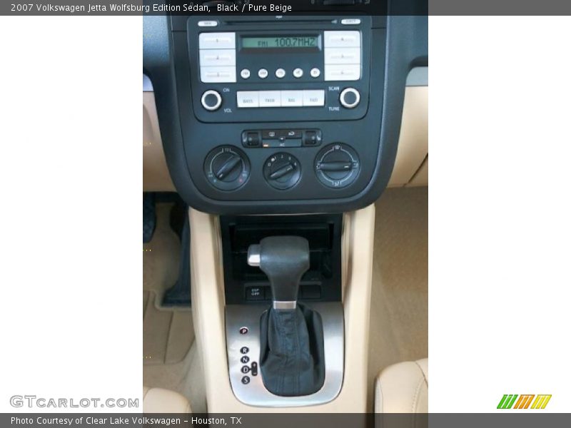 Black / Pure Beige 2007 Volkswagen Jetta Wolfsburg Edition Sedan