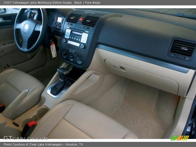 Black / Pure Beige 2007 Volkswagen Jetta Wolfsburg Edition Sedan