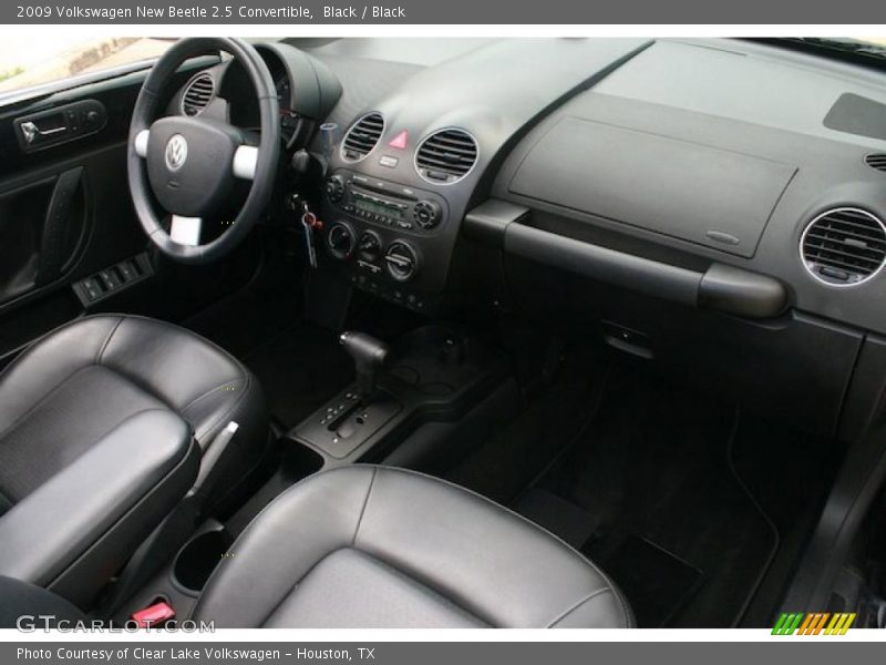 Black / Black 2009 Volkswagen New Beetle 2.5 Convertible