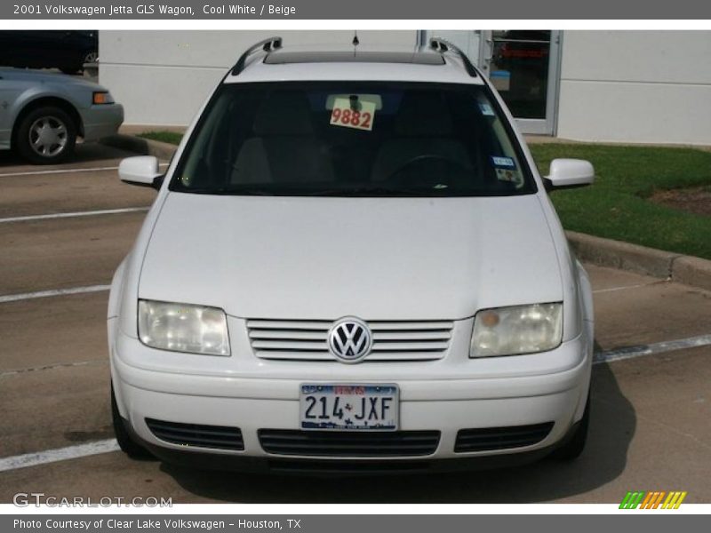 Cool White / Beige 2001 Volkswagen Jetta GLS Wagon