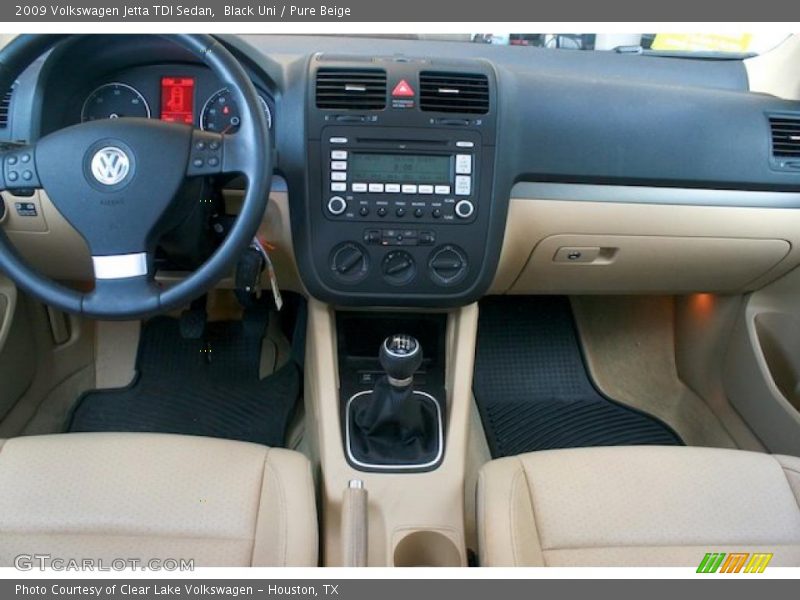Black Uni / Pure Beige 2009 Volkswagen Jetta TDI Sedan