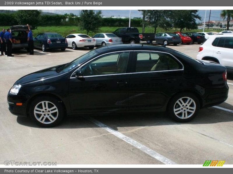 Black Uni / Pure Beige 2009 Volkswagen Jetta TDI Sedan
